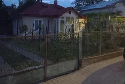 Vand casa 3 camere Roman - 2