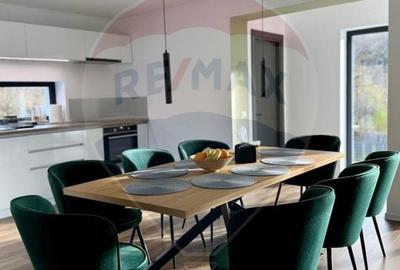 Proprietate specială, de 280 mp, în Almaș - 20