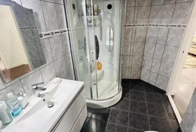 Apartament cu 5 camere în Central - 17