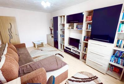 Apartament cu 2 camere decomandat, mobilat în Micro 16