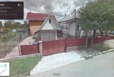 Casă cu Teren 542 Mp în Central - 1