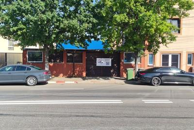 Spațiu comercial, de 300 mp, în Central