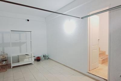 Casă cu 4 camere în Central - 12