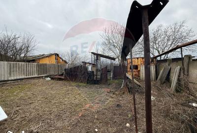 Casă cu 3 camere cu Teren 1300 Mp în Șimnicu de Sus - 4