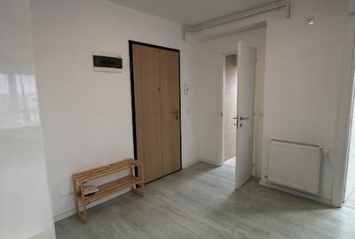 Apartament cu 3 camere decomandat în Central - 3
