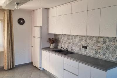 Casă cu Teren 700 Mp în Costi - 2