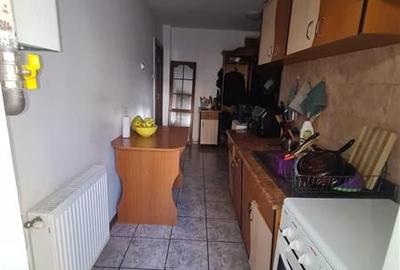 Apartament 2 camere decomandat intrare Racadau- Carpatilor - 7
