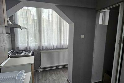 Apartament cu 2 camere decomandat în Micro 17 - 2