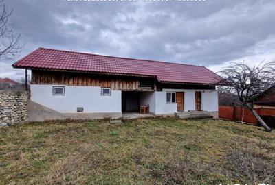 Casa situata in Oras Tismana - Valcele - 7