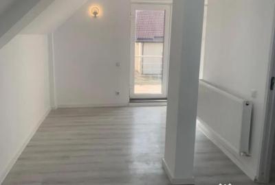 Casă cu 5 camere cu Teren 395 Mp în Malu Mare - 12
