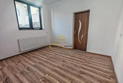 Casă cu Teren 500 Mp în Central - 4