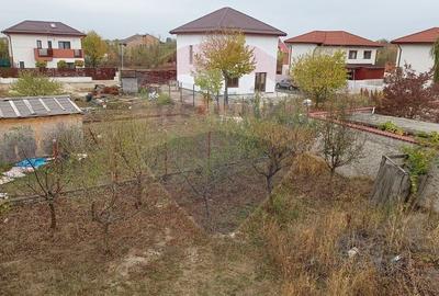 Casă cu 5 camere cu Teren 570 Mp în Săftica - 17