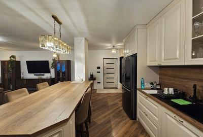 Apartament cu 3 camere decomandat în Carrefour - 4