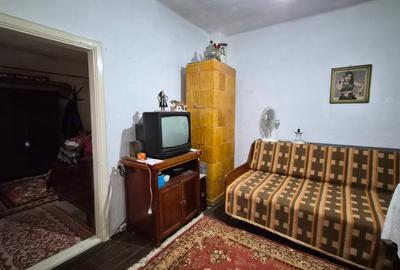 Inel II -Coiciu -scoala generala 39 -casa chirpic 77 mp +teren 236 mp - 15