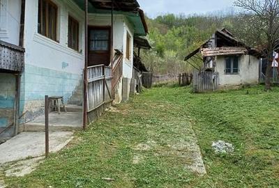 Casă cu 3 camere cu Teren 93 Mp în Vladimir