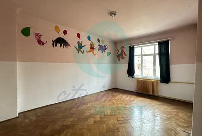 Casa in Vatra Luminoasa cu o curte generoasa - 9