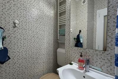Apartament 3 camere, semidecomandat, etajul 3/4, zona P-ta Doina - 11