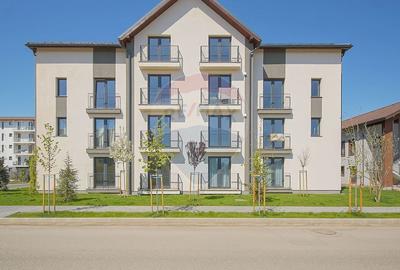 Apartament cu 2 camere semidecomandat, mobilat în Tractorul - 20