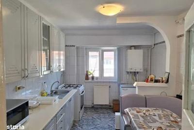 Apartament cu 3 camere în 1 Mai - 5