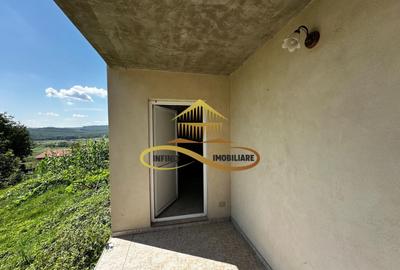 Casă individuală cu 3 camere cu Canalizare în Secuieni - 20