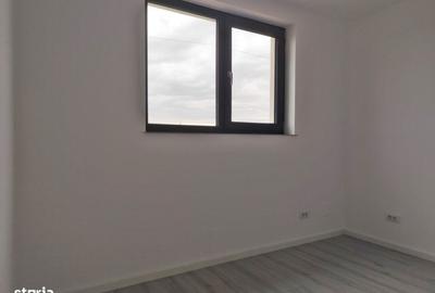 Casă cu 4 camere cu Teren 460 Mp în Tileagd - 2