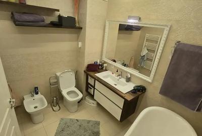 Apartament cu 3 camere decomandat în Central - 1