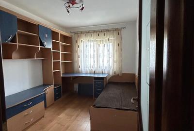 Apartament cu 3 camere decomandat în Calea Romanului - 3