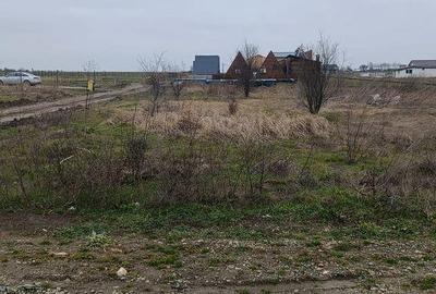 Teren de 400 mp, în Central - 2