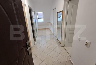 Apartament tip mansarda in zona porii, parcare inclusa - 1