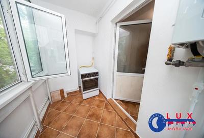 Apartament cu 3 camere decomandat în E3 - 14