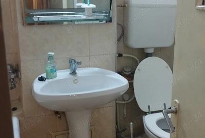 Particular vand apartament decomandat 2 camere, Gavana 3, etaj 2 din 4 - 2