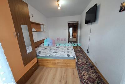 Apartament cu 3 camere decomandat în George Enescu