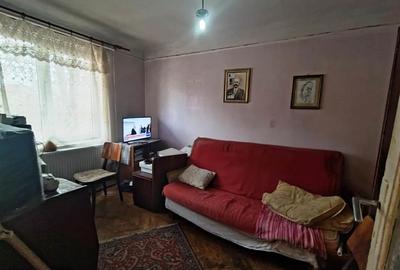 Apartament cu 3 camere semidecomandat în Central - 3