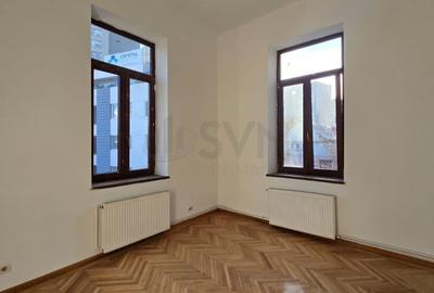 Casă individuală cu 8 camere cu Canalizare în P-ța Unirii - 3