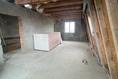 Spațiu comercial, de 100 mp, în Central - 7