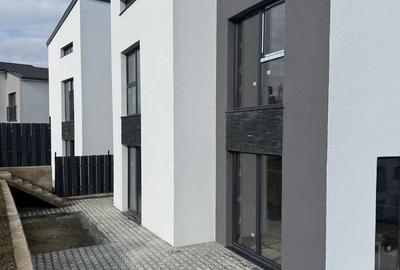 Duplex cu 4 camere cu Canalizare în Dezmir - 4