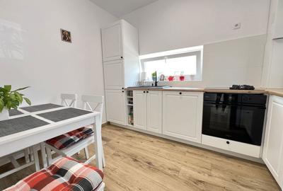 Casă cu 4 camere decomandat în Central - 3