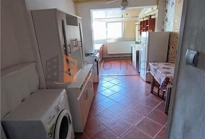 Apartament 3 camere confort 1 decomandat zona Micro 3 - 6