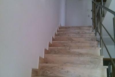 Casă individuală cu 6 camere cu Canalizare în Nord - 11