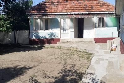 Casă cu 4 camere cu Teren 950 Mp în Berca - 4
