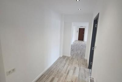 Apartament cu 3 camere decomandat în Central - 6