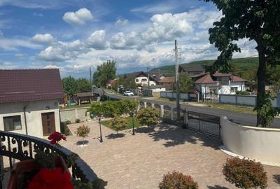 Casă cu 4 camere în Mănești - 3