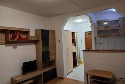 Garsonieră nedecomandată în Central - 2