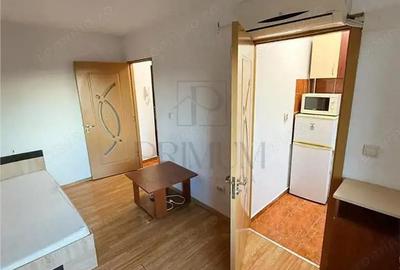 Badea Cartan - 1 camera - bloc anvelopat - aproape de MEDICINA
