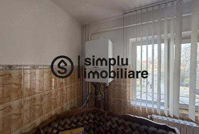 Apartament cu 3 camere decomandat în Rovine - 3