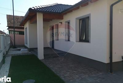 Casă cu 3 camere cu Teren 300 Mp în Central - 9