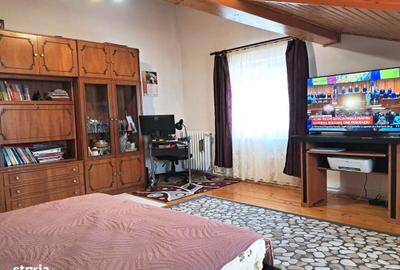 Apartament cu 3 camere în Cristian - 1