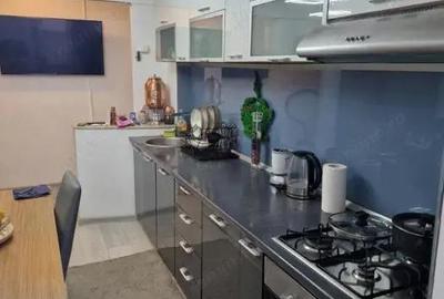 Apartament cu 2 camere semidecomandat în CET - 5