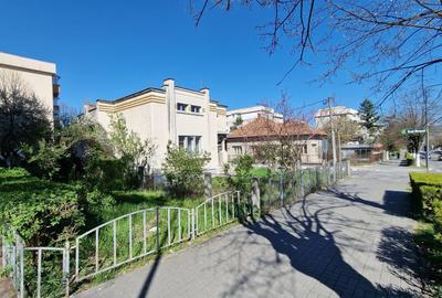 Casă cu 3 camere în Central - 2