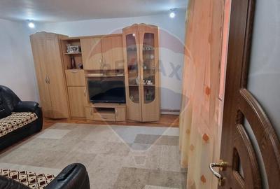 Casă individuală cu 3 camere cu Canalizare în Tache - 1